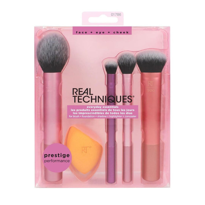 Real Techniques Everyday Essentials Brushes - Makeup Gallery
