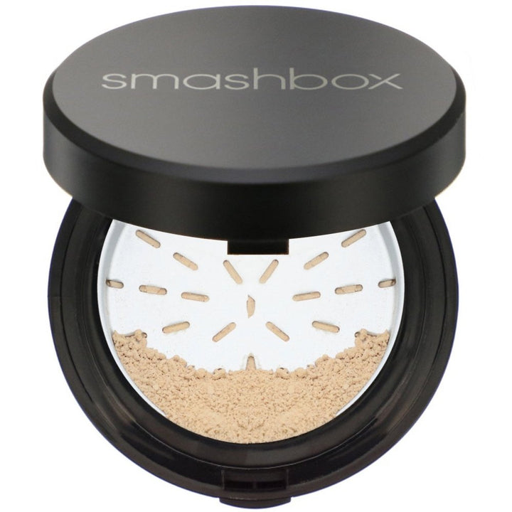 Smashbox Halo Hydrating Perfecting Powder- Fair - Brand hub pakistan